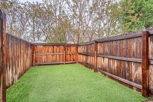 1725 E 35th Ave — Photo 20