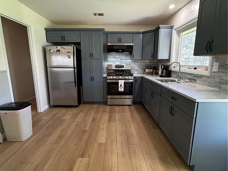 1264 California Ave — Photo 13