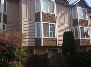 9044A Mary Ave NW, Seattle, WA 98117