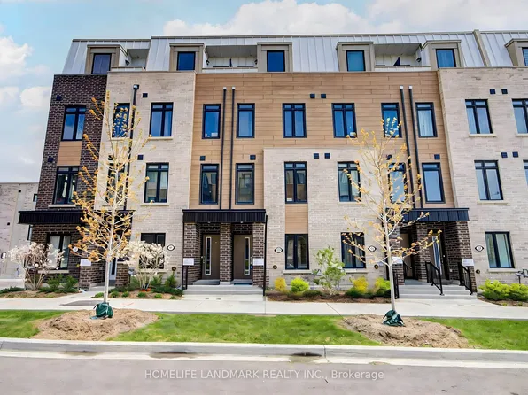 33 Case Ootes Dr, Toronto, ON M4A 2X2