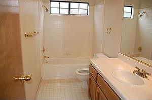 3rd image of 3034 Waudman Ave