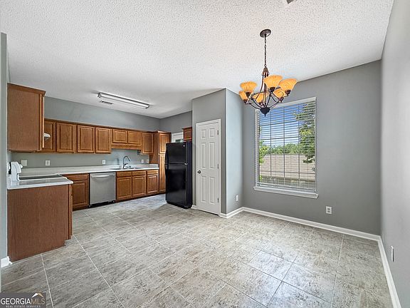 5th image of 353 Smokewood Way