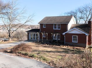 404 E 2nd Ave, Lenoir City, TN 37771
