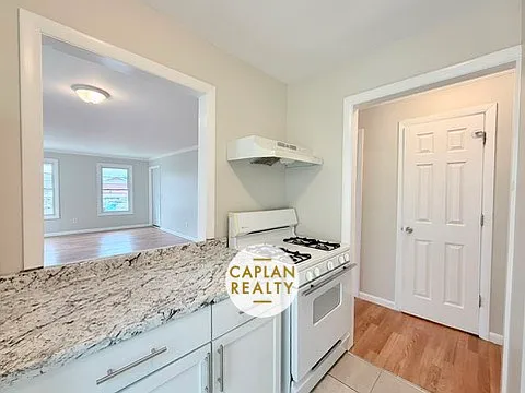 736 Savin Ave #B — Photo 6