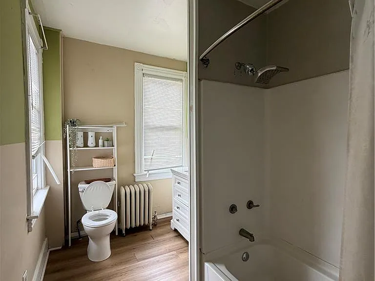 450 Market St — Photo 9