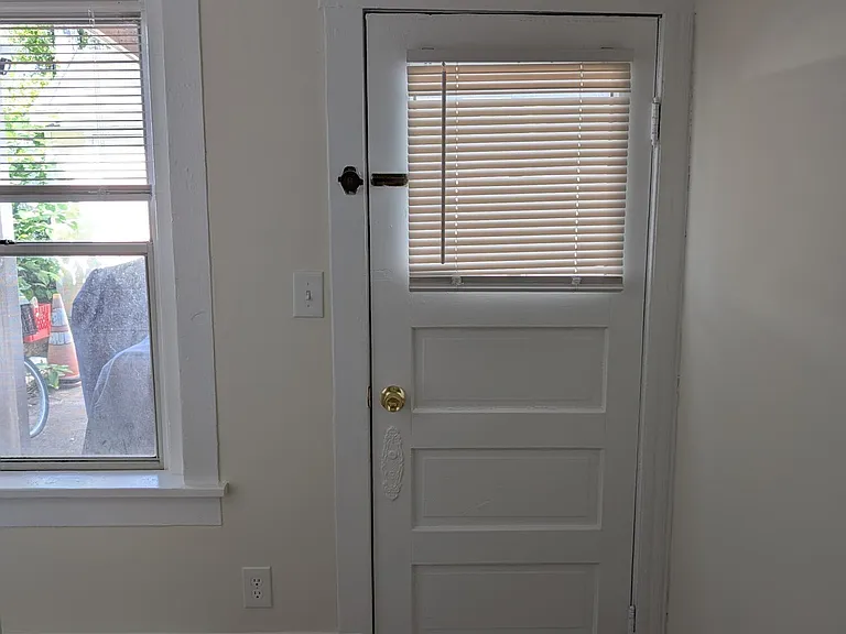 317 McCabe Ave #R1 — Photo 14
