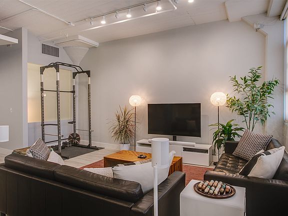4th image of 2600 W 7th St APT 2614