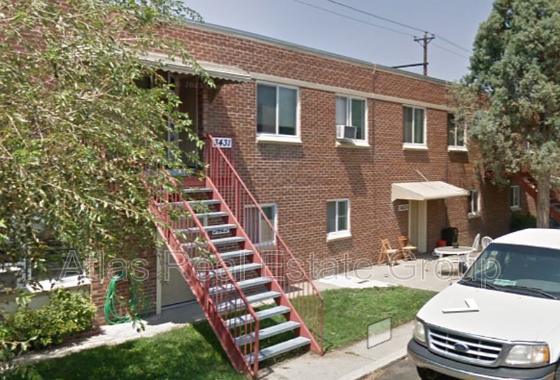 2nd image of 3431 S Lincoln St