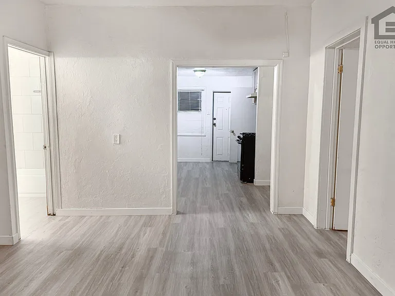 903 W Pierson St #1 — Photo 3