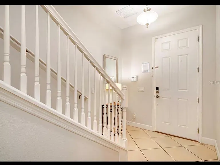 354 Captiva Dr — Photo 12