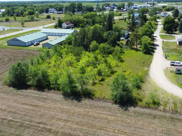 207 China St, Ottertail, MN 56571
