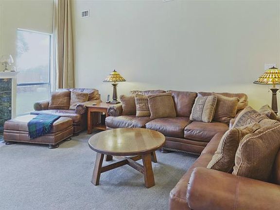 5th image of 5084 San Jacinto Dr