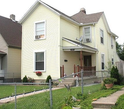 1st image of 3513 E 2nd St