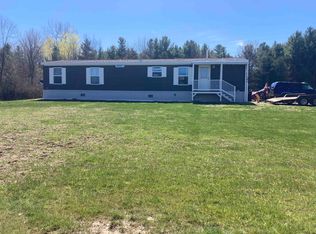 7 Parizo Ln, Grand Isle, VT 05458