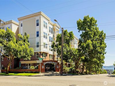 530 4th Avenue W #405, Seattle, WA, 98119