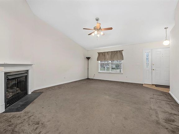 3rd image of 48 Piepers Glen Ct #35A