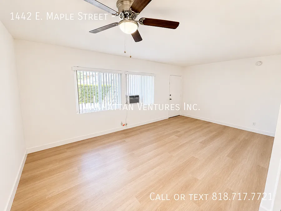 1442 E Maple St #3