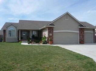 3021 Autumn Rdg, Newton, KS 67114