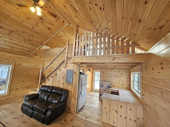 3rd image of 458 458? Temple Rd