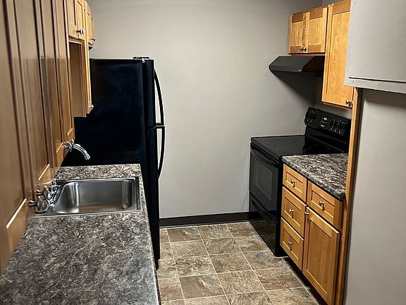 5th image of 160 Van Giesen St #303