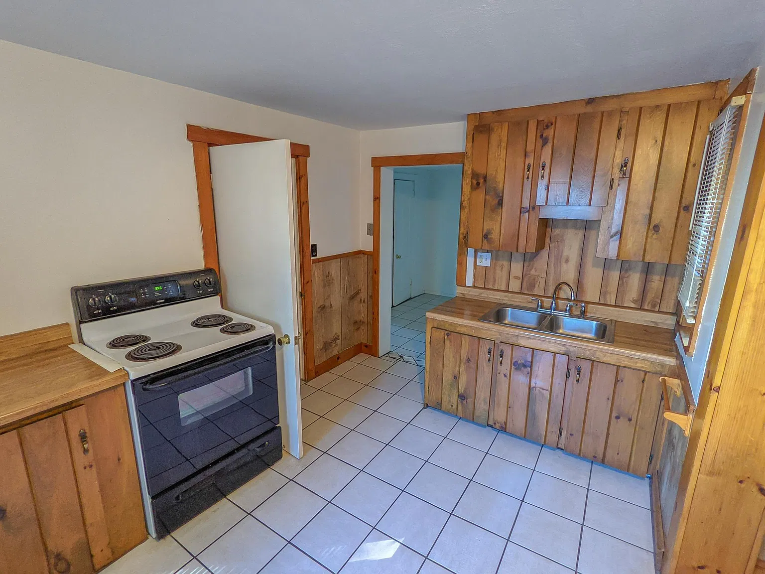 2 bed, 1010 sqft, $1,495 — Photo 1