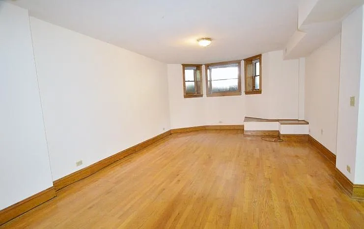 1417 W Belle Plaine Ave #G — Photo 6