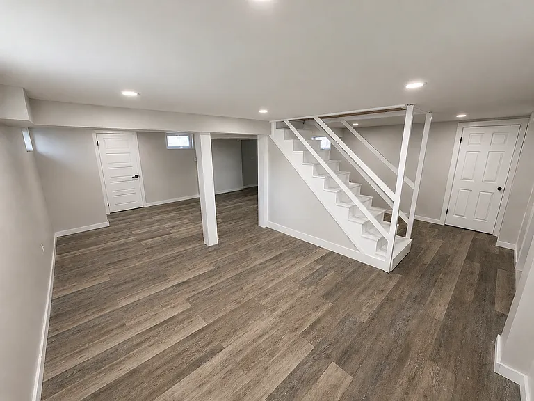 25 W Milton St — Photo 20
