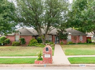 1053 Oak Valley Ct, Keller, TX 76248