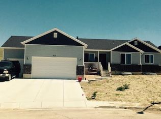 217 Hams Fork Dr, Kemmerer, WY 83101