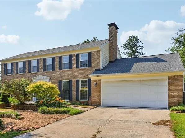 3734 Fox Hills Dr SE, Marietta, GA 30067