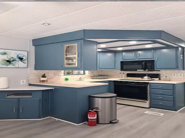 949 Acorn Dr #38-A, San Jacinto, CA 92583