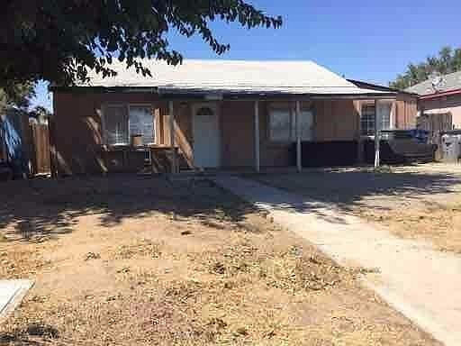 2nd image of 3863 E Tyler Ave