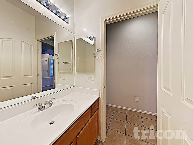 8014 W Lumbee St — Photo 29