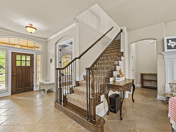 4th image of 113 CANYON CIR