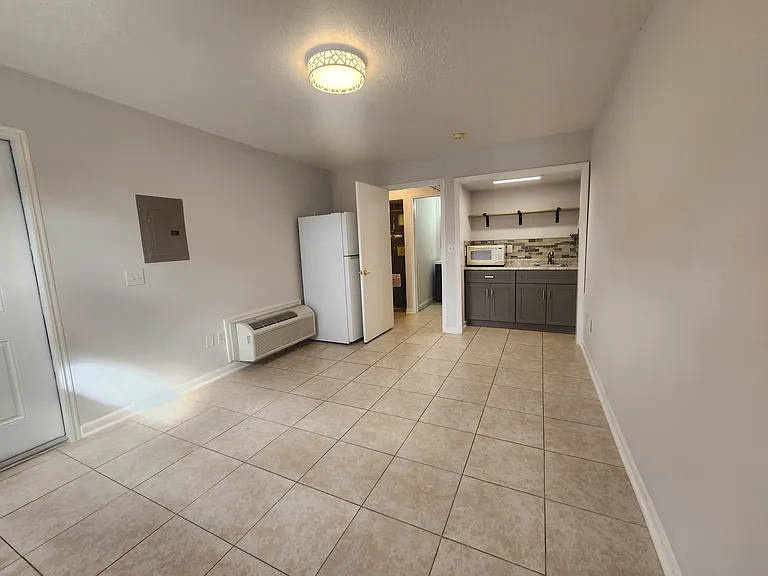 222 Coco Plum Dr #5 — Photo 2