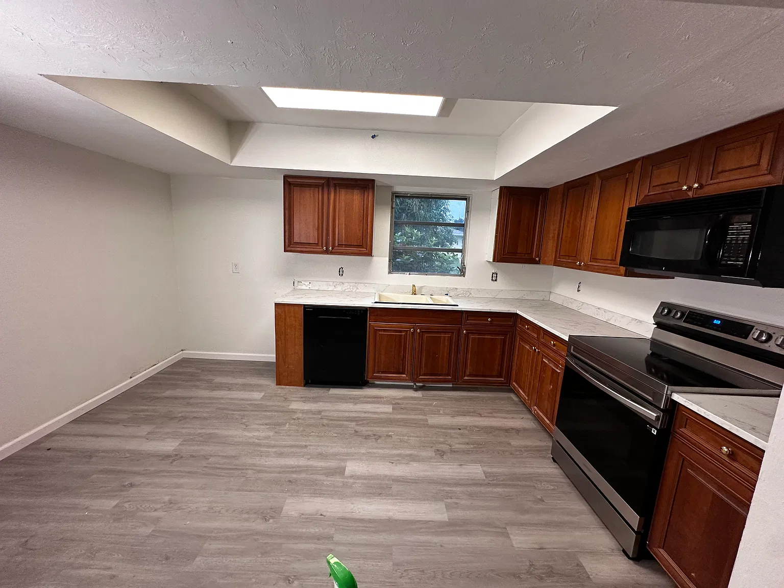 3 bed, 1500 sqft, $2,395 — Photo 4
