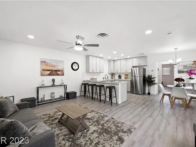 1439 Lorilyn Ave #4 — Photo 17