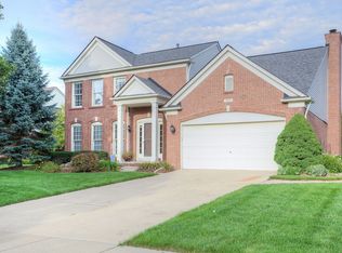 3817 Long Meadow Ln, Orion, MI 48359