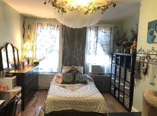 189 Meserole Ave APT 2R, Brooklyn, NY 11222