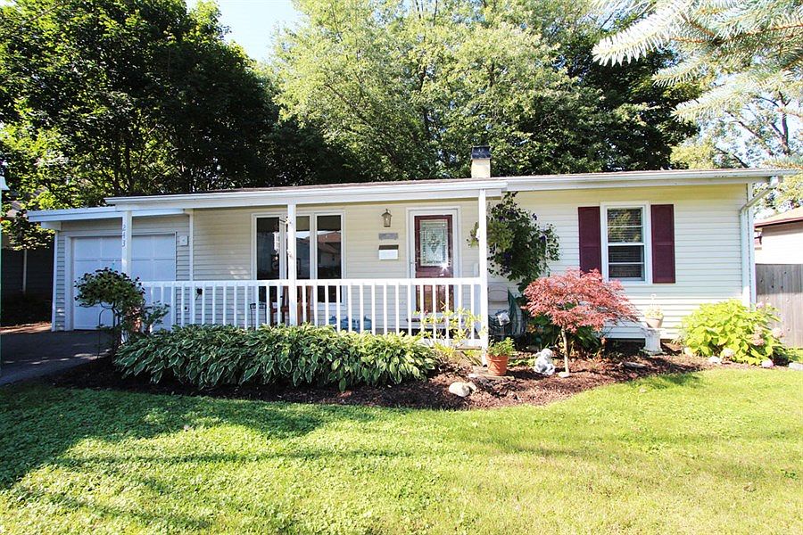 1st image of 243 N Prairie Ln