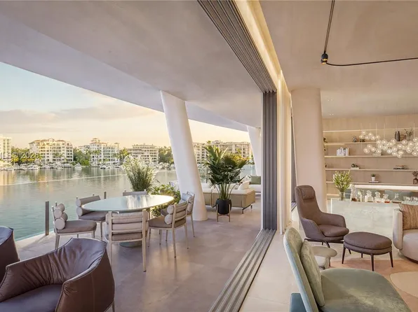 5 Grove Isle Dr #S303, Coconut Grove, FL 33133