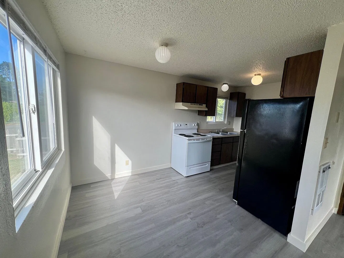 Schetter Apartments — Photo 3