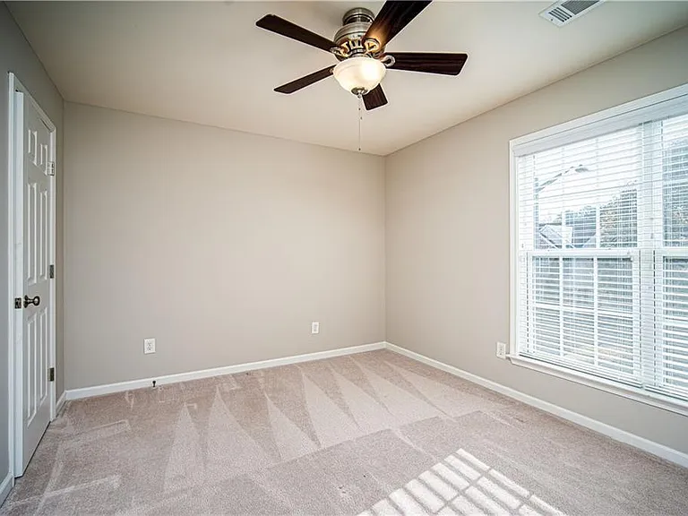 265 Balaban Cir — Photo 24