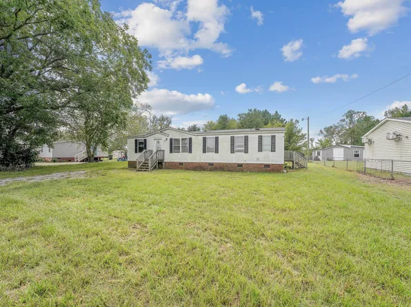 1525 Fred Harrison Rd, Snow Hill, NC 28580