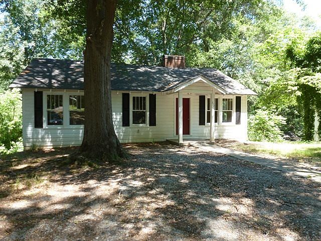 1st image of 279 Woodlawn Ave