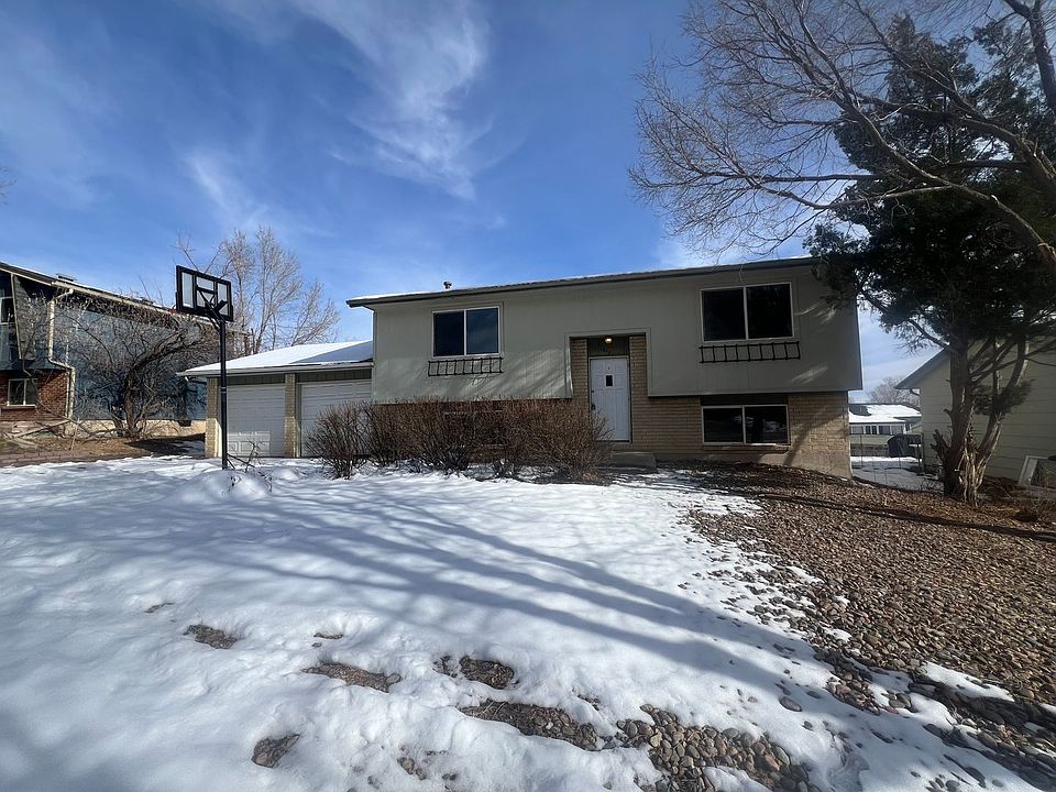 1st image of 1555 Yakima Dr