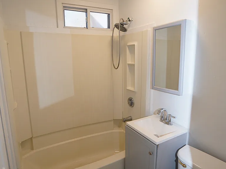 26 Ashford St #2 — Photo 12