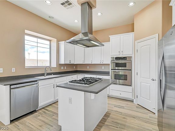 2nd image of 9180 Worsley Park Pl