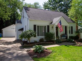 5802 Elmhurst Rd, North Olmsted, OH 44070
