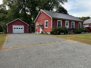 6 Hillcrest St, Gardiner, ME 04345